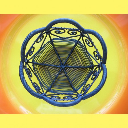 drátovaný košíček na růže?